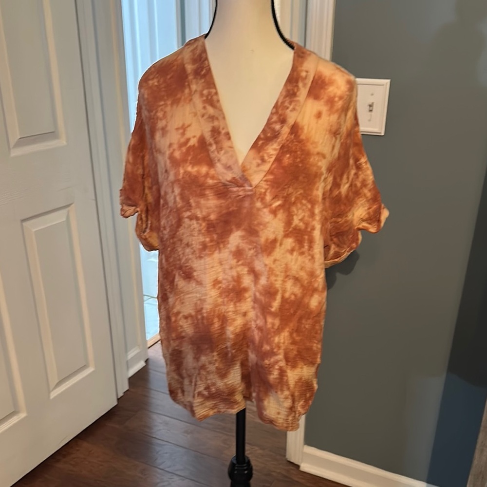 Wonderly Tie-Dye V-Neck Blouse - Brown